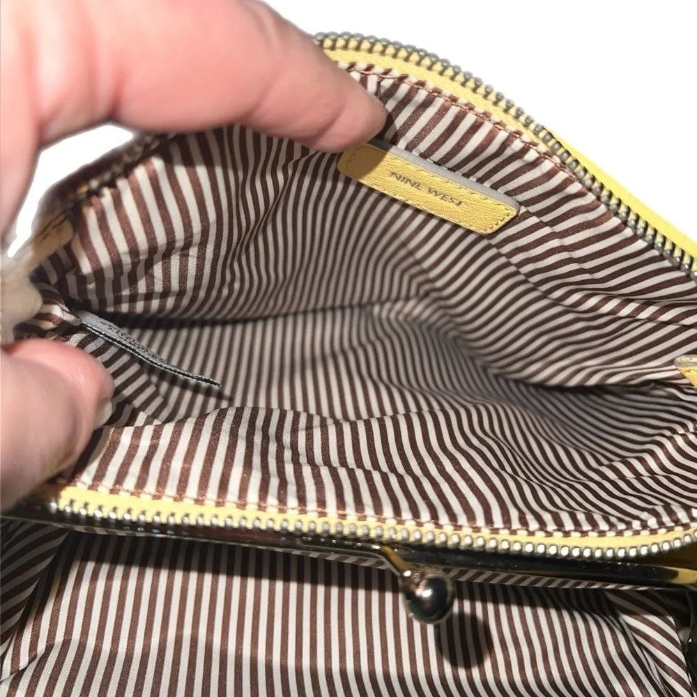 Nine West Beautiful Yellow Purse Triple Compartment Hand Bag Striped Interior - Picture 9 of 9